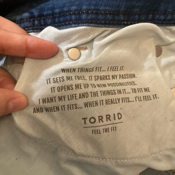 Torrid Luxe Slim Bootcut Jeans Super
Stretch Light Wash Size - Picture 8 of 14